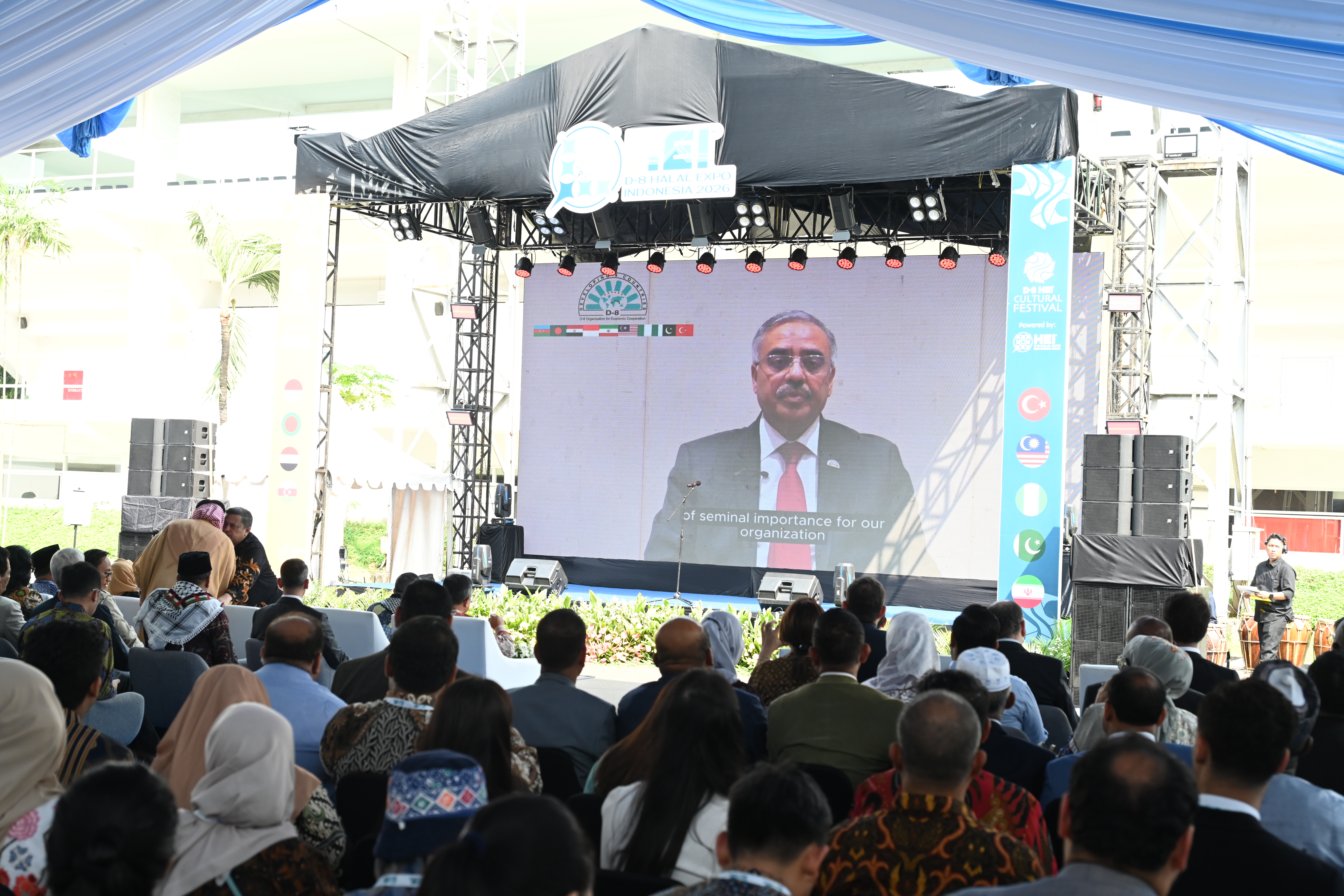 D-8 SECRETARY-GENERAL CALLS FOR DEEPER HALAL ECONOMIC INTEGRATION AT INAUGURAL D-8 HALAL EXPO INDONESIA 2026